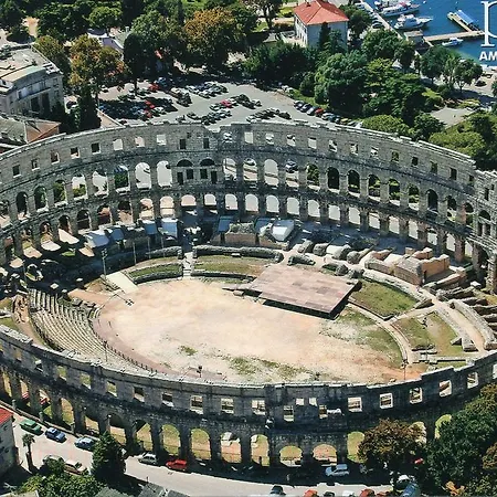 Slavica بيت ضيافة 3*